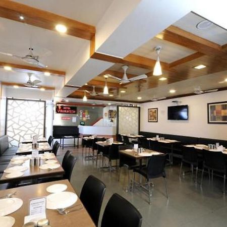 Hotel Vyankatesh & Pure Veg Restaurant Mahābaleshwar Dış mekan fotoğraf
