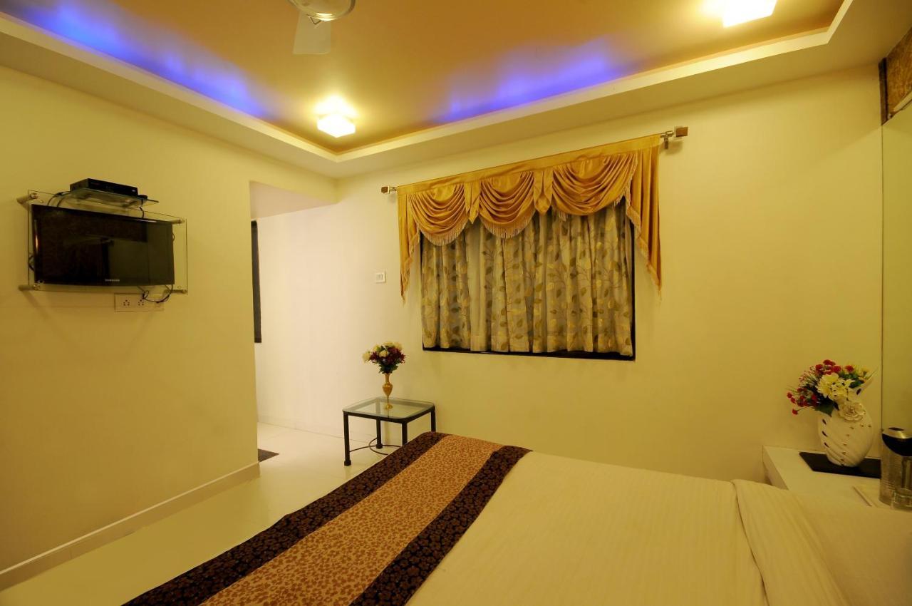 Hotel Vyankatesh & Pure Veg Restaurant Mahābaleshwar Dış mekan fotoğraf