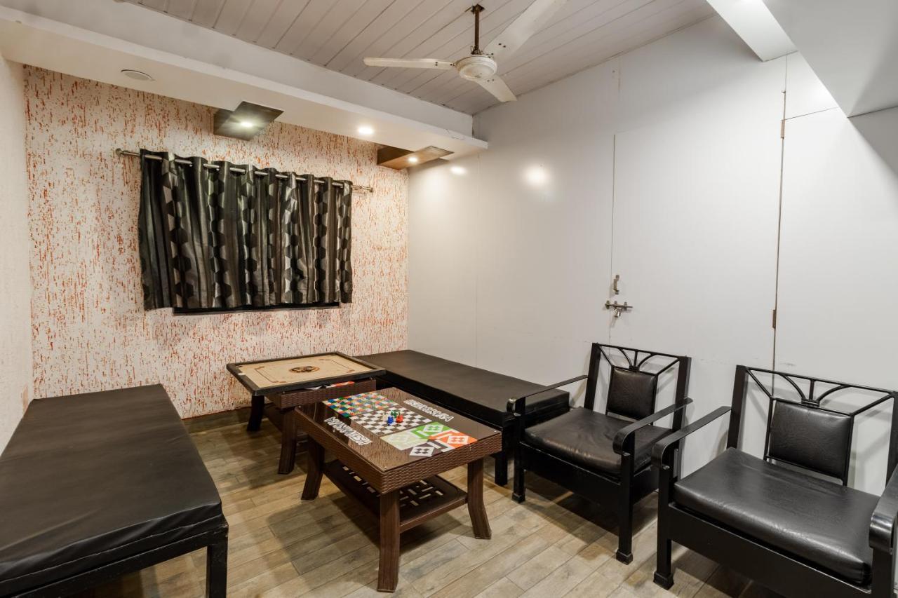 Hotel Vyankatesh & Pure Veg Restaurant Mahābaleshwar Dış mekan fotoğraf