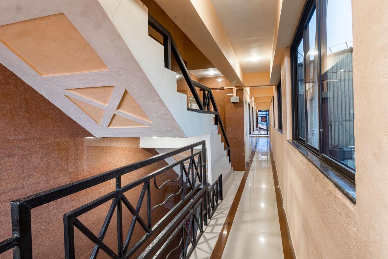 Hotel Vyankatesh & Pure Veg Restaurant Mahābaleshwar Dış mekan fotoğraf