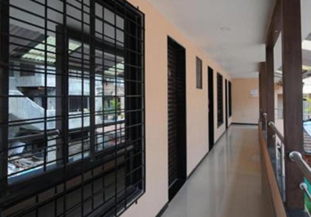 Hotel Vyankatesh & Pure Veg Restaurant Mahābaleshwar Dış mekan fotoğraf